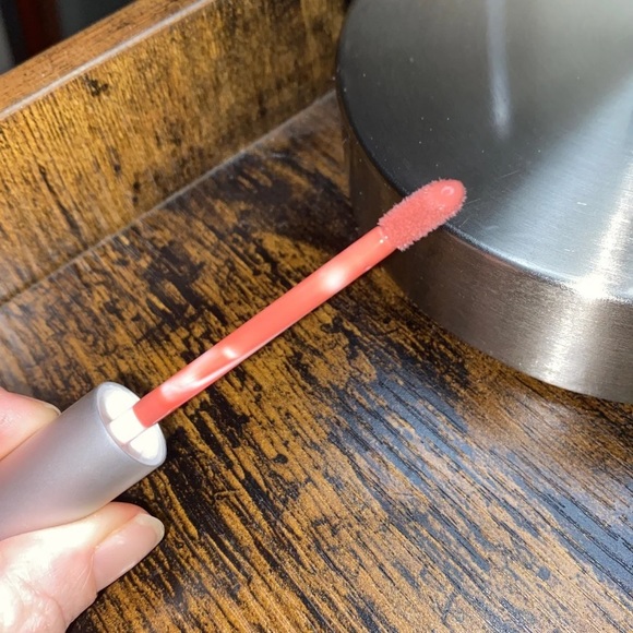 NIB THEBALM COSMETICS theBalmJour Creamy Lip Stain in Hola! 6.5mL - Picture 3 of 8